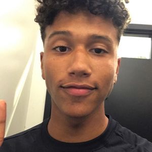 Meet your Posher, Zach